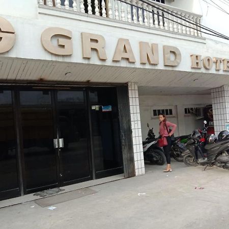 Grand Hotel Pemangkat Eksteriør billede
